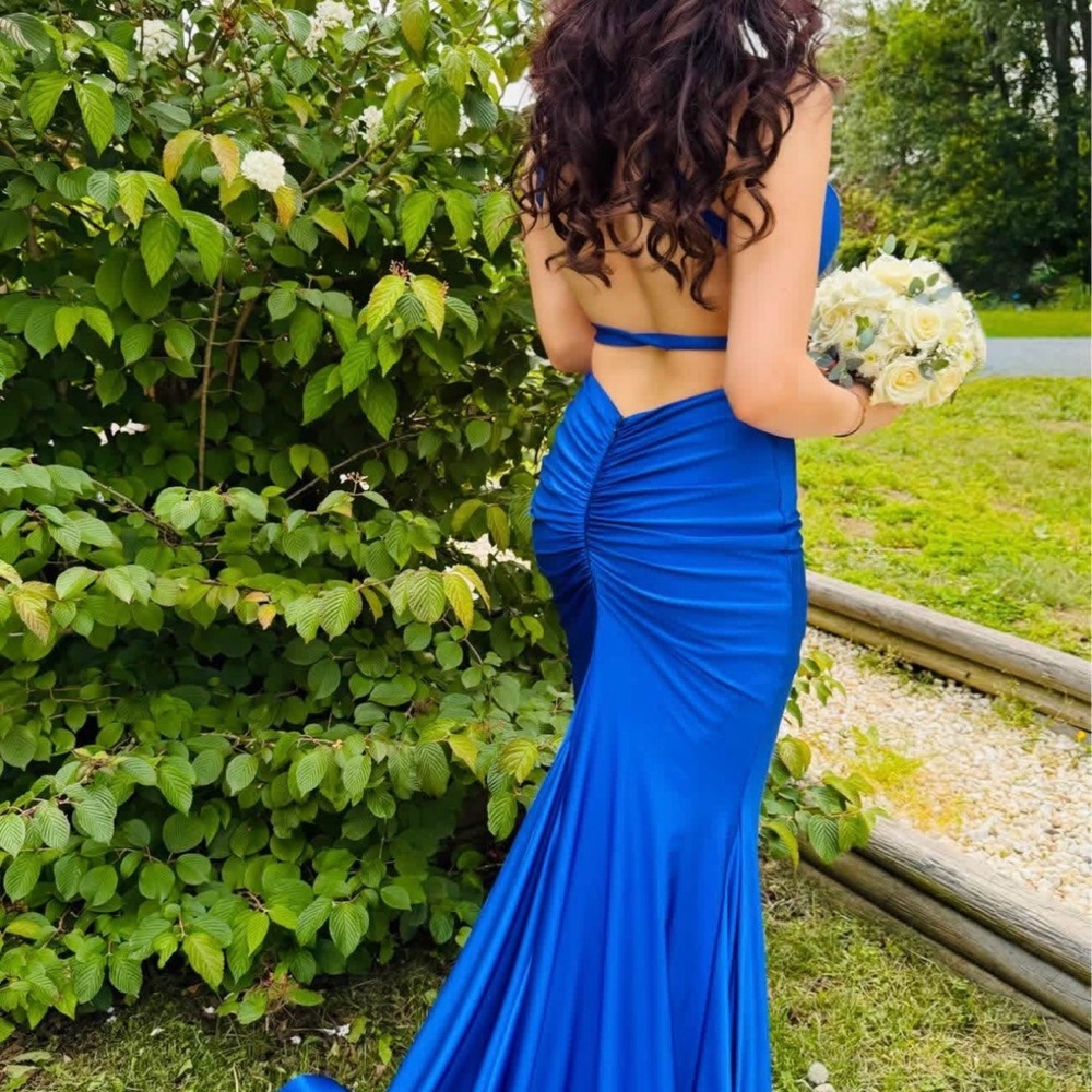 Stunning Royal Blue Backless Prom Dress